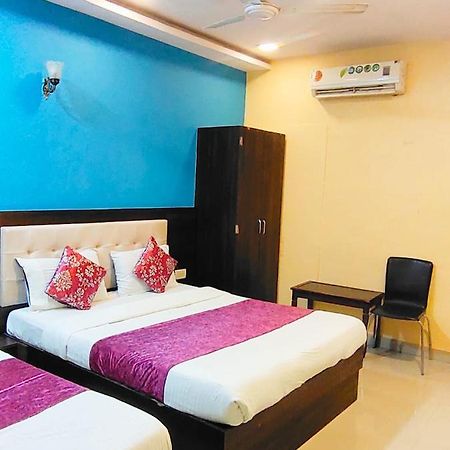 Hotel Golden Galaxy - Santacruz East Mumbai  Buitenkant foto