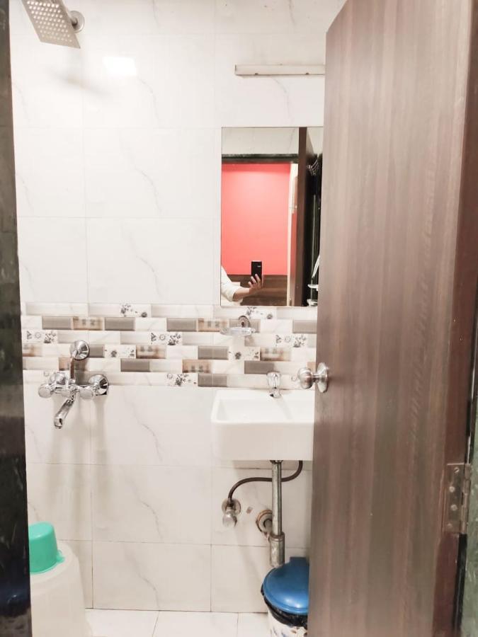 Hotel Golden Galaxy - Santacruz East Mumbai  Buitenkant foto